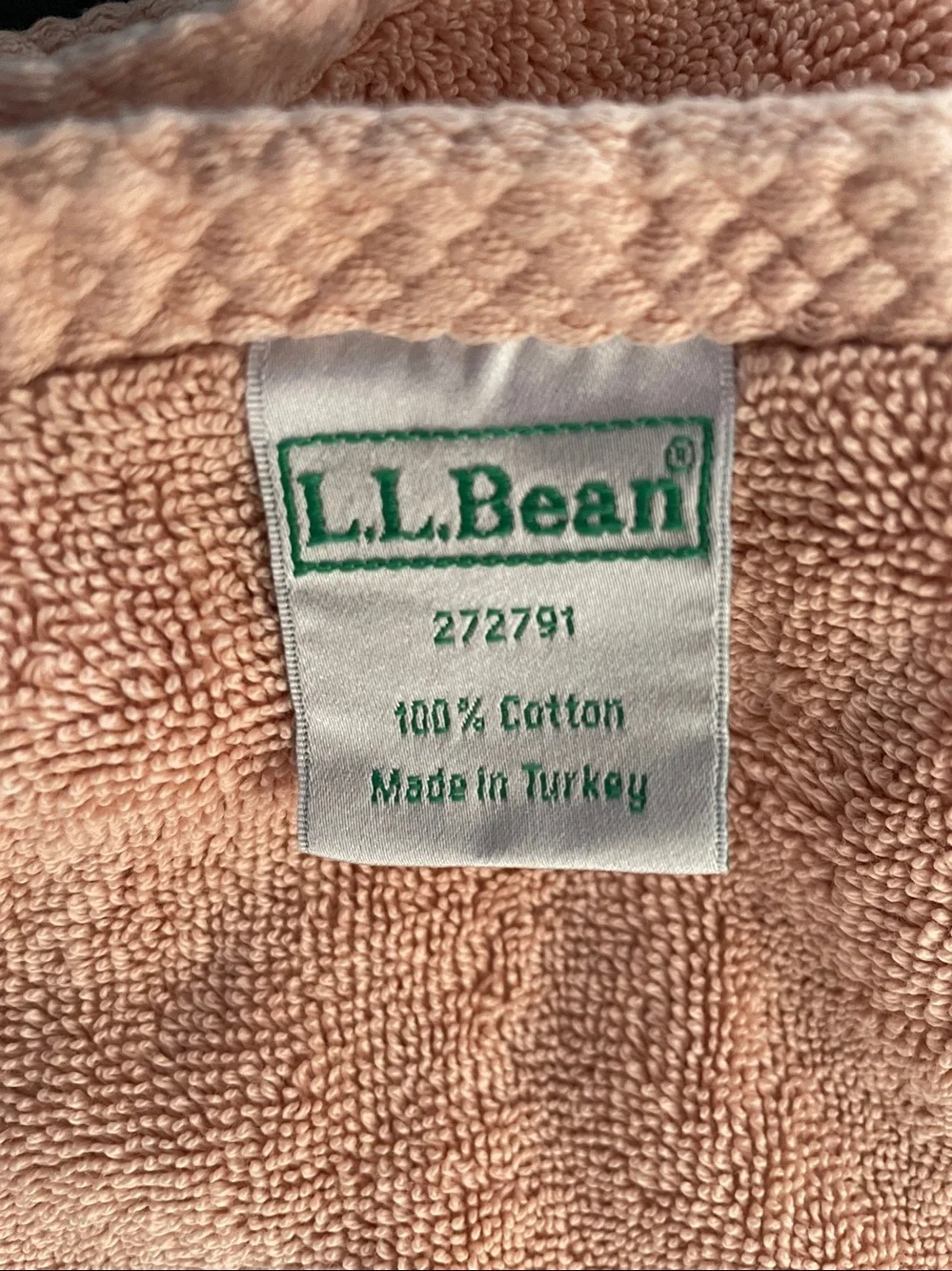 LLBean Peach Bath Towels. Set of 2